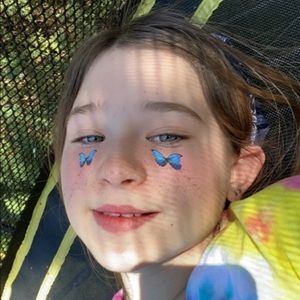 Meet your Posher, Stella